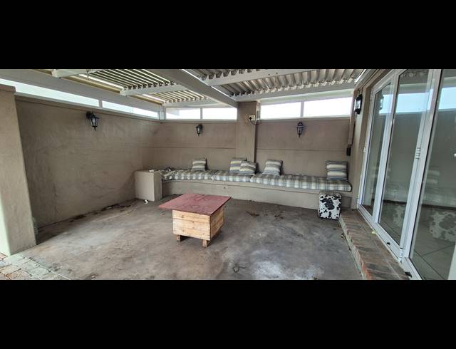 3 BEDROOM HOUSE TO LET IN WAVES EDGE
